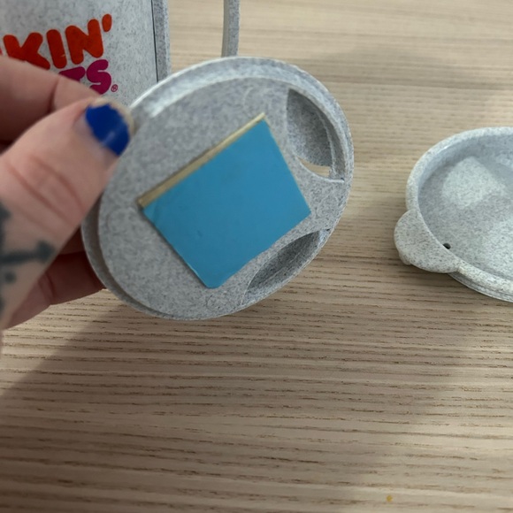 Vintage Dunkin’ Donuts DD pvc cup - Picture 4 of 7